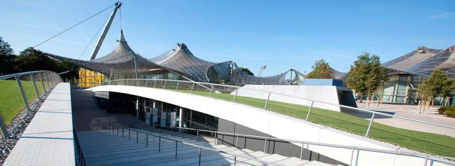 Kleine Olympiahalle Olympiapark München Spiridon Louis Ring 21 80809 München